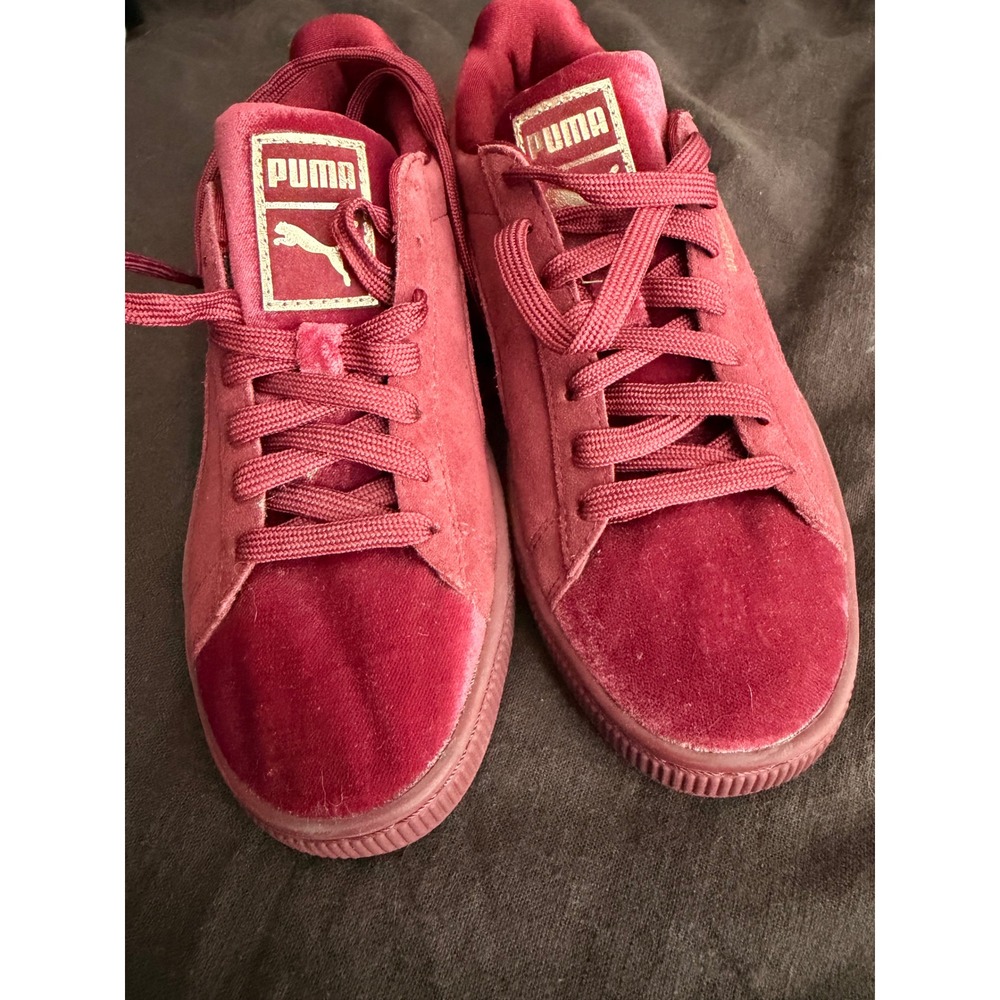 Puma Suede Velvet Burgundy Red Low Top Sneakers 366299-01 Womens 5.5 Sample